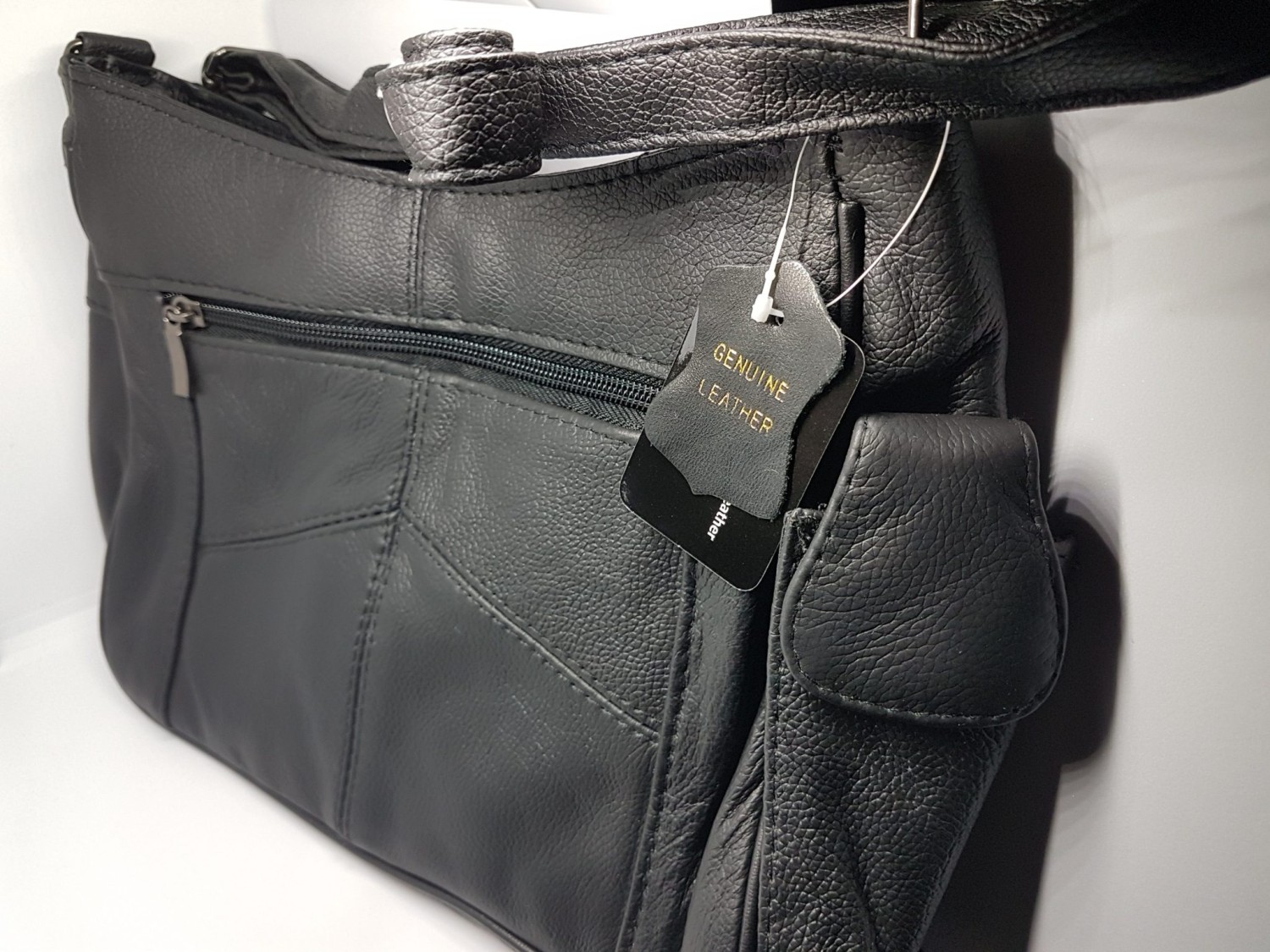 Women Black hand bag with side pocket