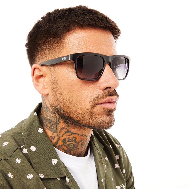 DFND London Mens Wayfarer Sunglasses Black